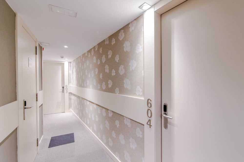 Hotel Santa Marta — Hotel building in Barcelona, Catalonia