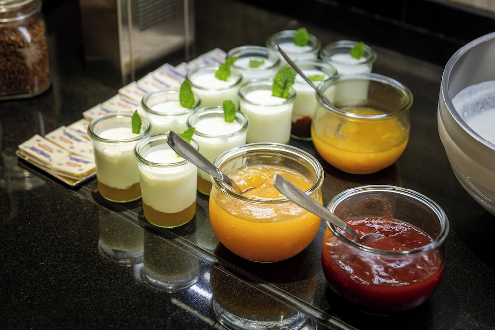 Hotel Santa Marta — Restaurant & bars in Barcelona, Catalonia