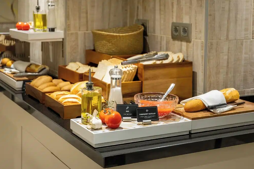 Hotel Santa Marta — Restaurant & bars in Barcelona, Catalonia