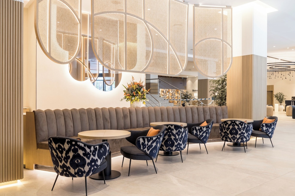 Hotel ILUNION Les Corts Spa — Restaurant & bars in Barcelona, Catalonia