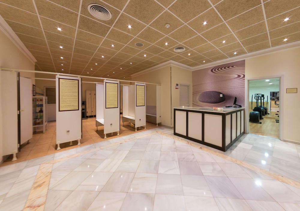 Hotel ILUNION Les Corts Spa — Hotel rooms in Barcelona, Catalonia