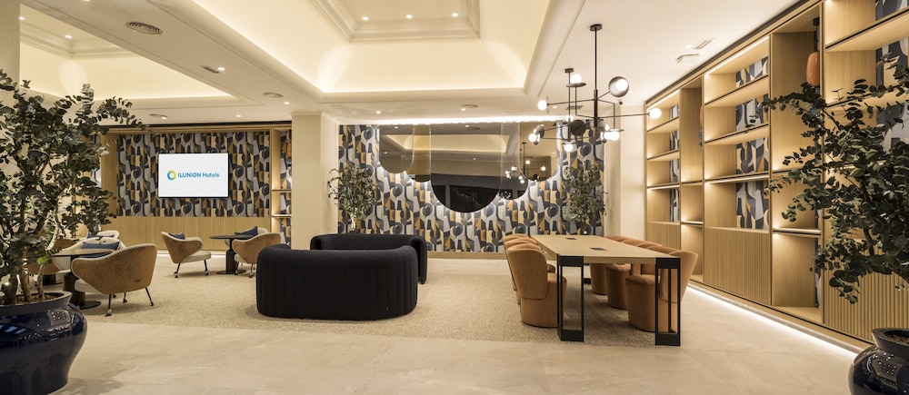 Hotel ILUNION Les Corts Spa — Hotel building in Barcelona, Catalonia