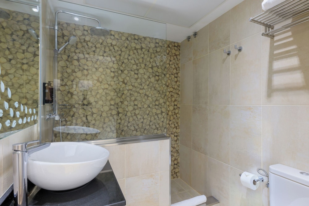 Hotel Suizo — Hotel rooms in Barcelona, Catalonia