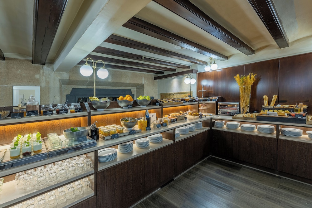 Hotel Suizo — Restaurant & bars in Barcelona, Catalonia