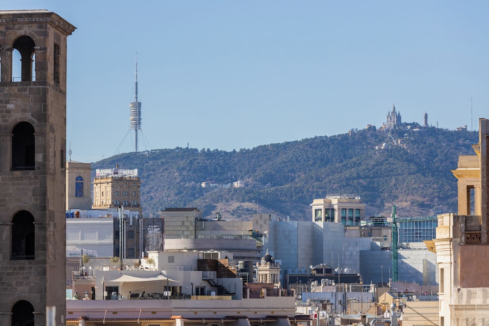 Hotel Suizo — Attractions in the area in Barcelona, Catalonia