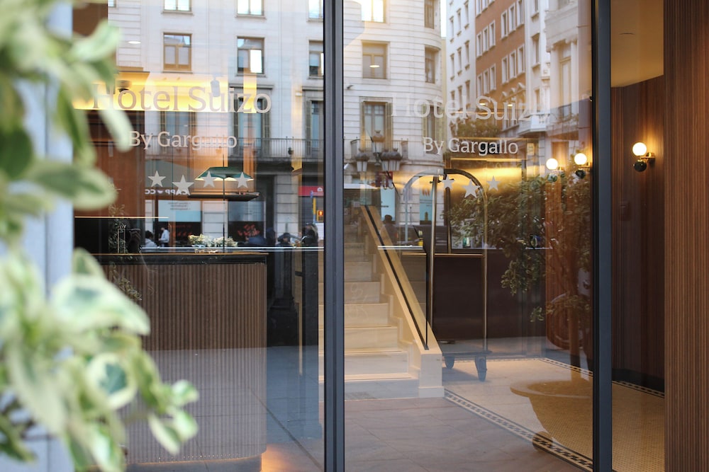 Hotel Suizo — Hotel building in Barcelona, Catalonia