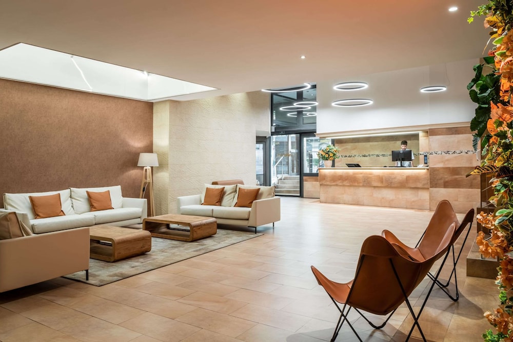 Petit Palace Eixample — Hotel building in Barcelona, Catalonia