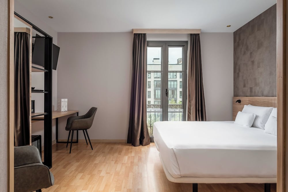 Petit Palace Eixample — Hotel rooms in Barcelona, Catalonia