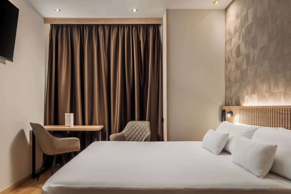 Petit Palace Eixample — Hotel rooms in Barcelona, Catalonia
