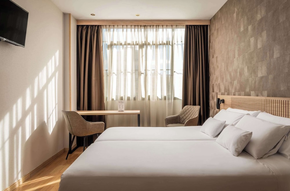 Petit Palace Eixample — Hotel rooms in Barcelona, Catalonia