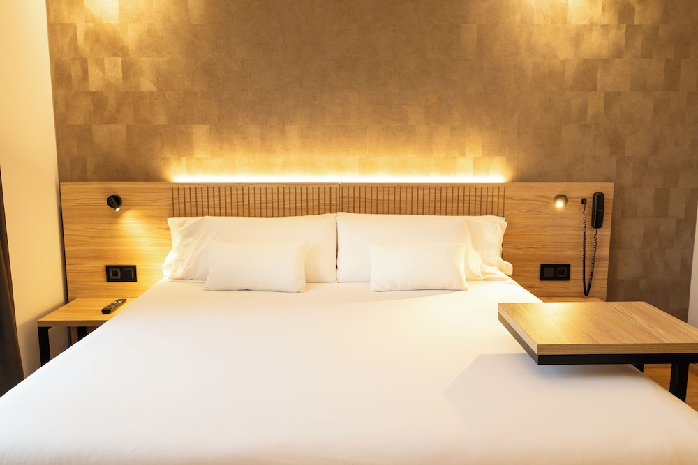 Petit Palace Eixample — Hotel rooms in Barcelona, Catalonia