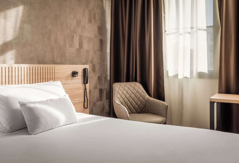 Petit Palace Eixample — Hotel rooms in Barcelona, Catalonia