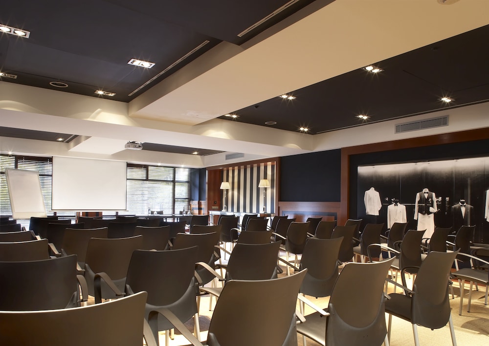 U232 Hotel — Hotel building in Barcelona, Catalonia