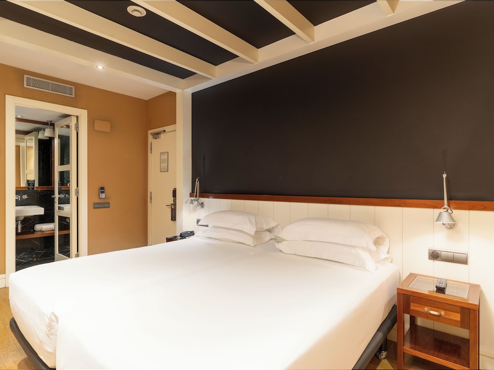 U232 Hotel — Hotel rooms in Barcelona, Catalonia