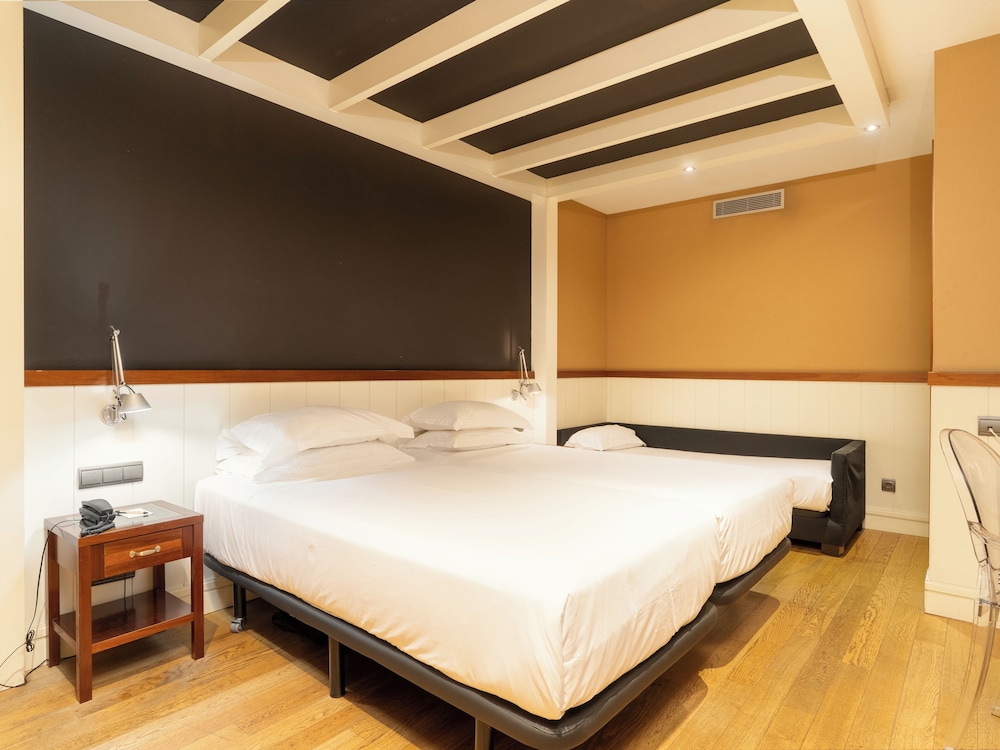 U232 Hotel — Hotel rooms in Barcelona, Catalonia