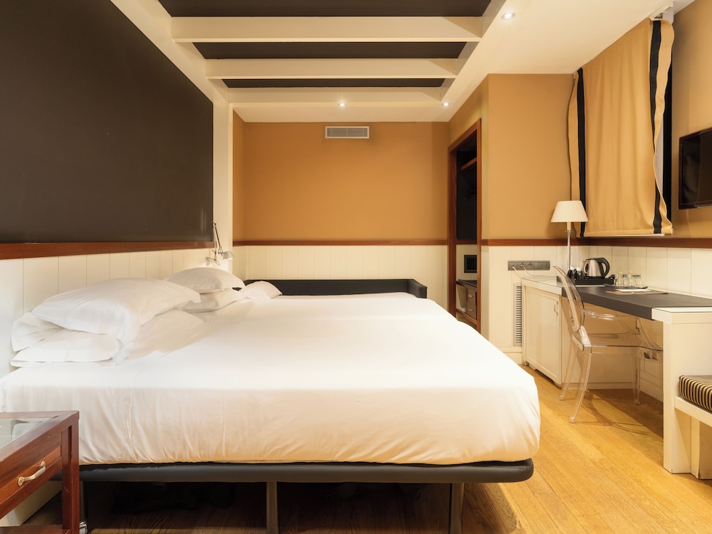 U232 Hotel — Hotel rooms in Barcelona, Catalonia