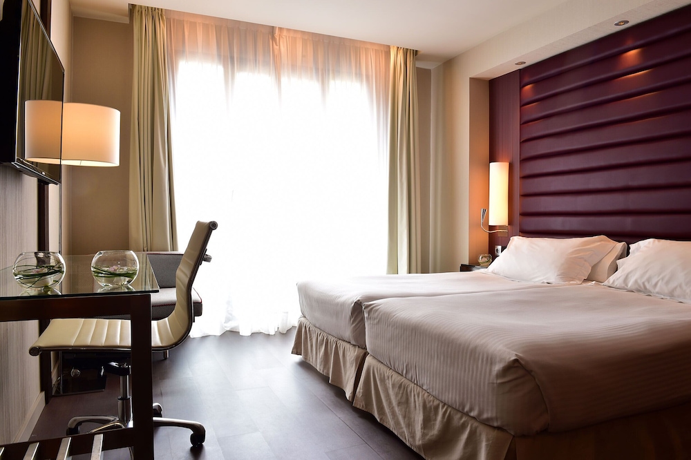 Pestana Arena Barcelona — Hotel rooms in Barcelona, Catalonia