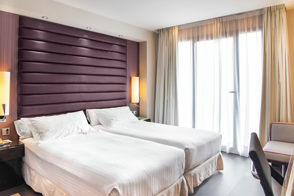 Pestana Arena Barcelona — Hotel rooms in Barcelona, Catalonia
