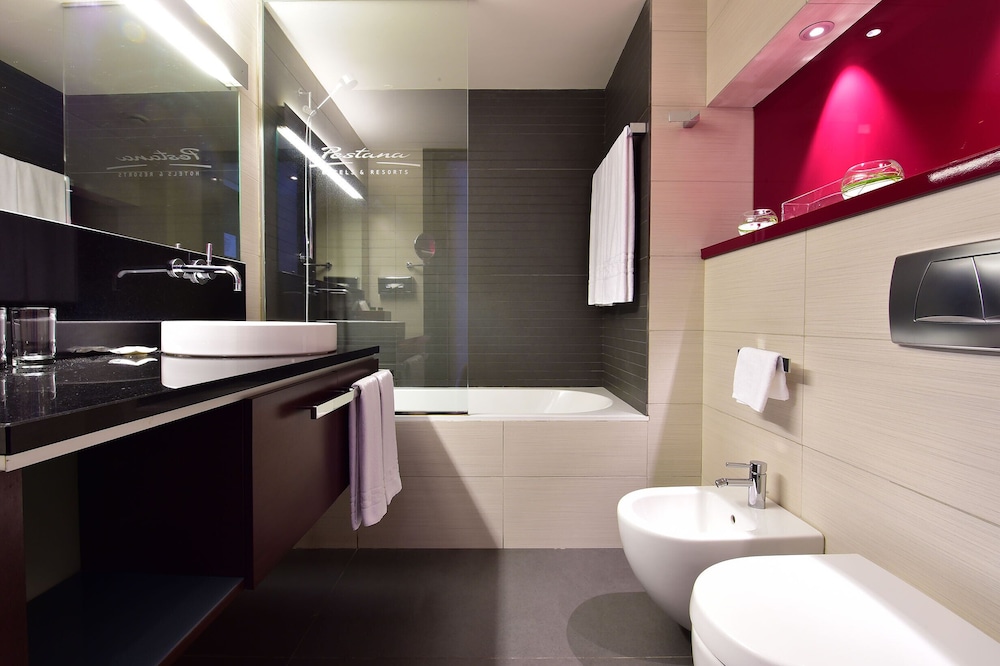 Pestana Arena Barcelona — Hotel rooms in Barcelona, Catalonia