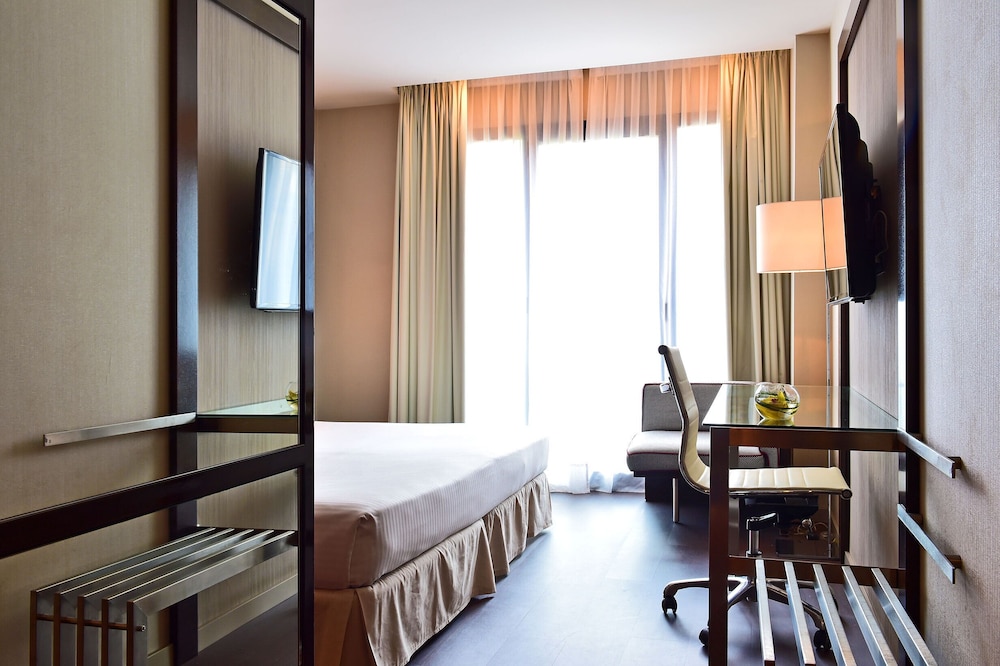 Pestana Arena Barcelona — Hotel rooms in Barcelona, Catalonia