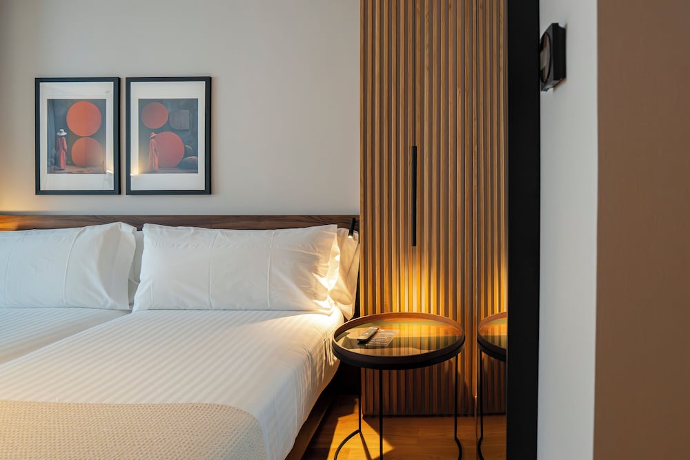 Hotel Zenit Conde De Borrell - zdjęcie 4