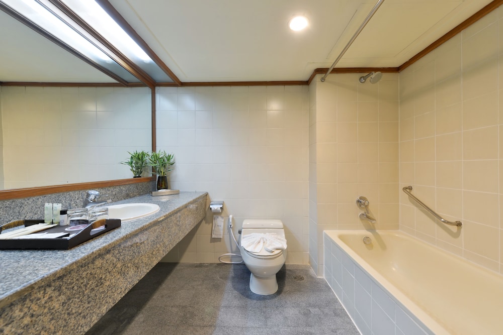 Twin Towers Hotel — Hotel rooms in Bangkok, Bangkok
