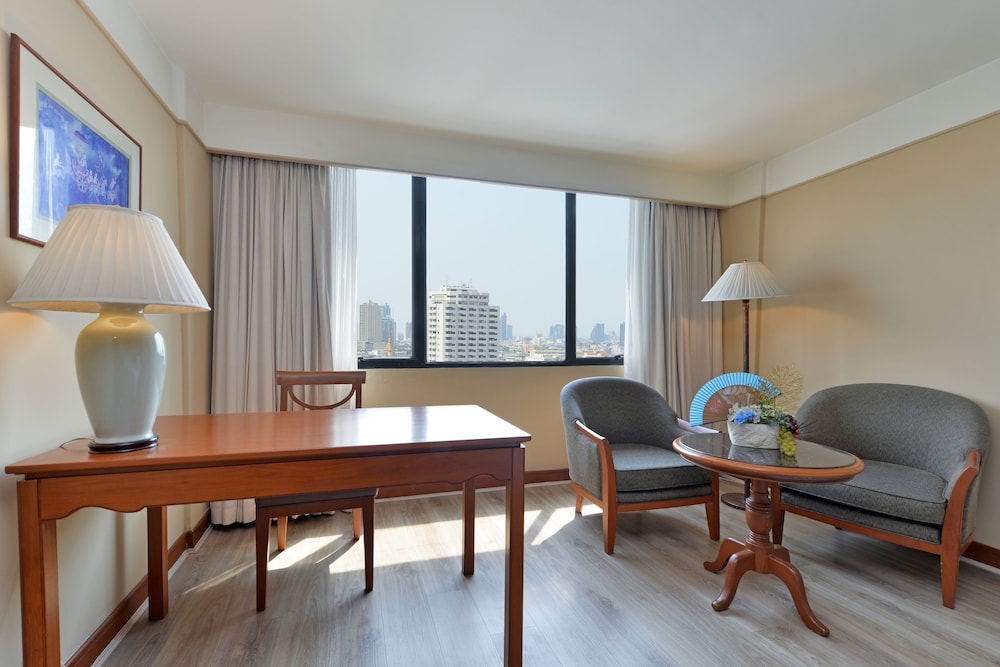 Twin Towers Hotel — Hotel rooms in Bangkok, Bangkok