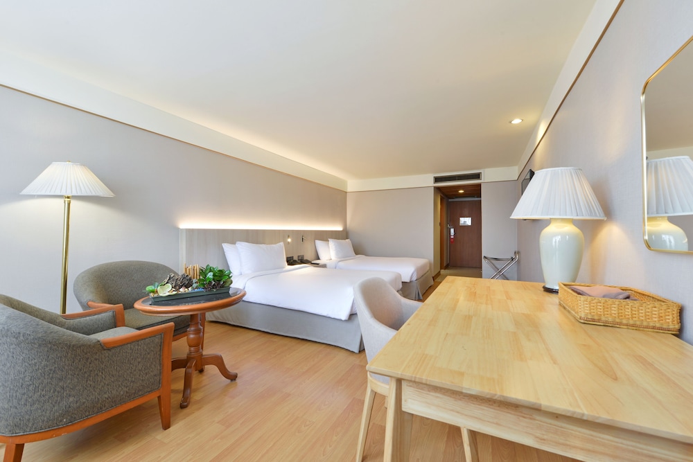 Twin Towers Hotel — Hotel rooms in Bangkok, Bangkok