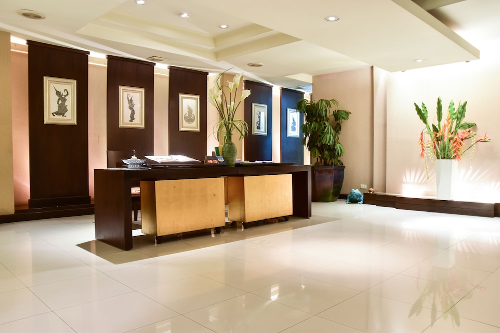 Twin Towers Hotel — Hotel building in Bangkok, Bangkok