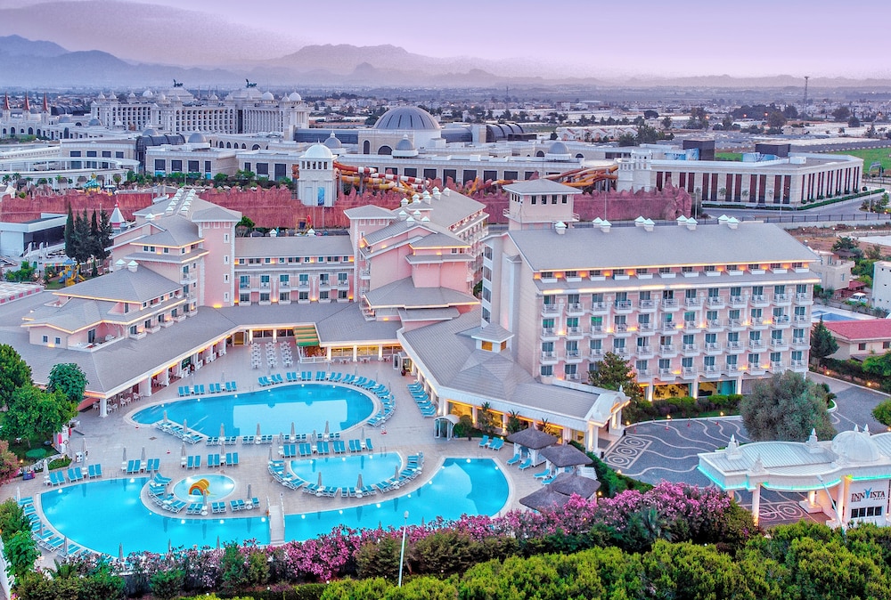 Innvista Hotels Belek - All inclusive — Swimming pool in Belek