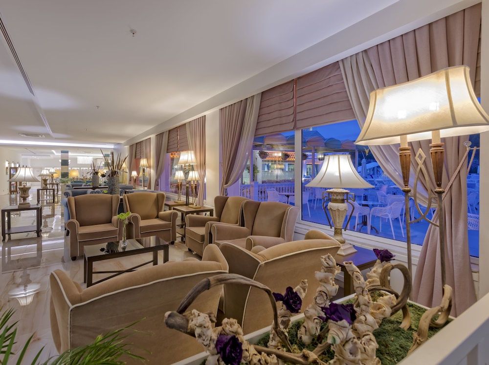 Innvista Hotels Belek - All inclusive — Restaurant & bars in Belek