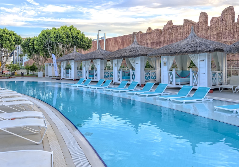 Innvista Hotels Belek - All inclusive — Swimming pool in Belek