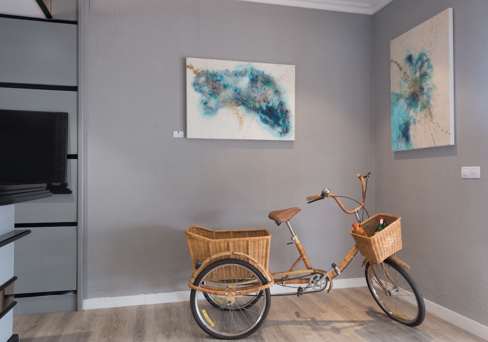 Aparthotel Nelva Resort — Hotel rooms in Cala'n Porter, Balearic Islands