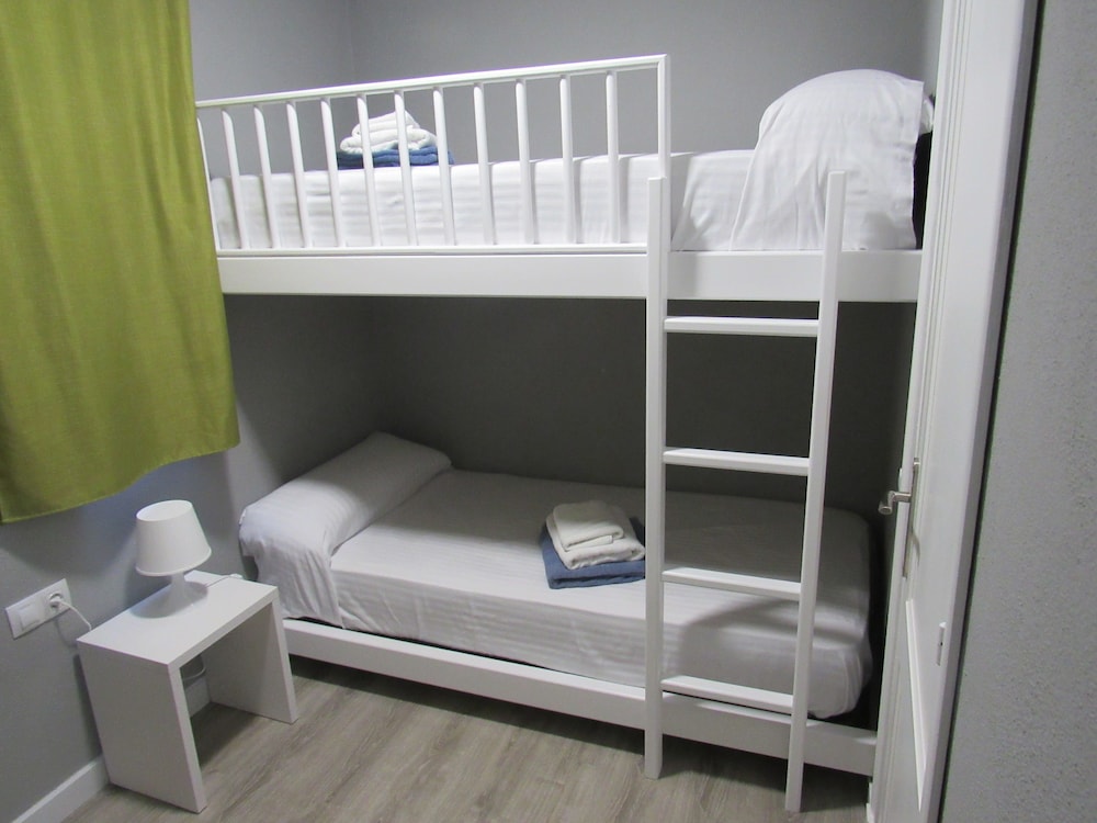 Aparthotel Nelva Resort — Hotel rooms in Cala'n Porter, Balearic Islands