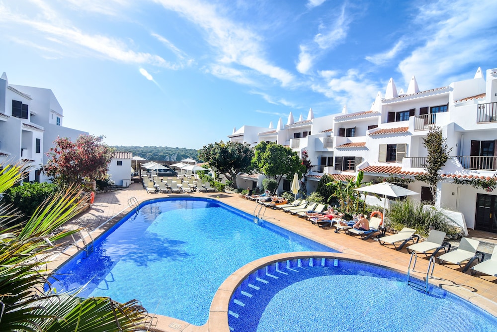 Aparthotel Nelva Resort — Main photo in Cala'n Porter, Balearic Islands