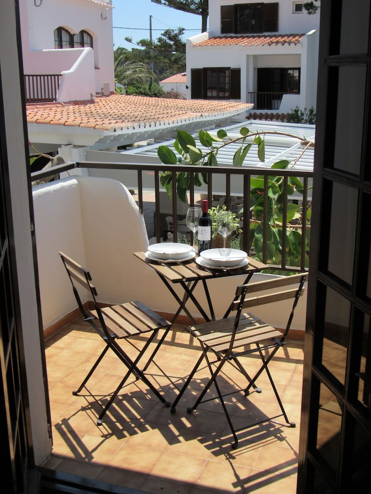 Aparthotel Nelva Resort — Hotel rooms in Cala'n Porter, Balearic Islands