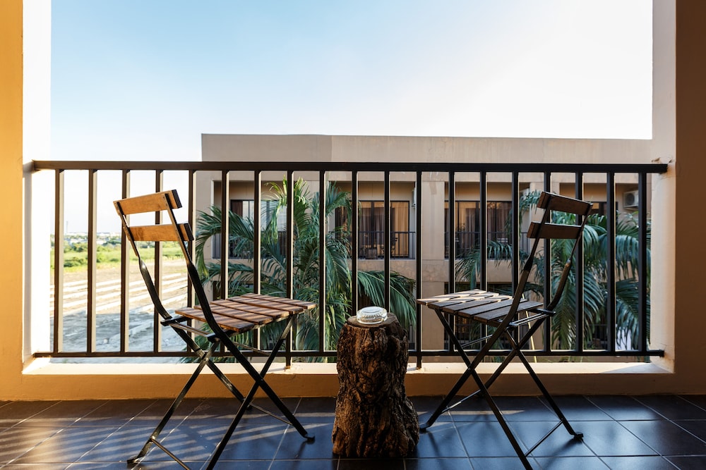 The Cottage Suvarnabhumi — Hotel rooms in Bangkok, Bangkok