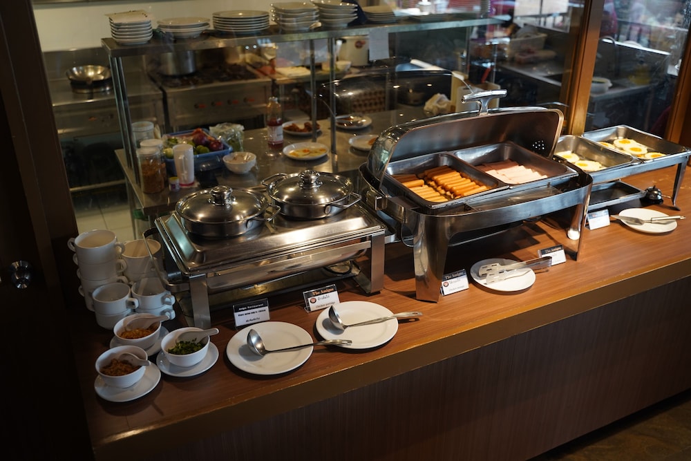 The Cottage Suvarnabhumi — Restaurant & bars in Bangkok, Bangkok
