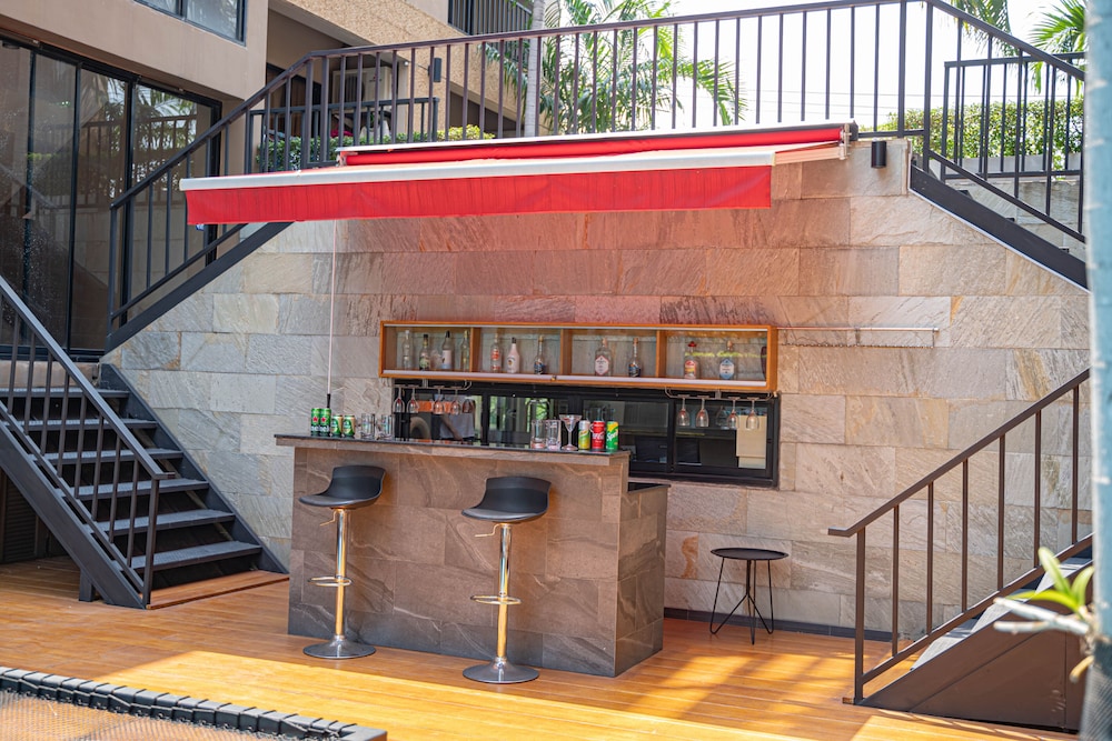 The Cottage Suvarnabhumi — Restaurant & bars in Bangkok, Bangkok