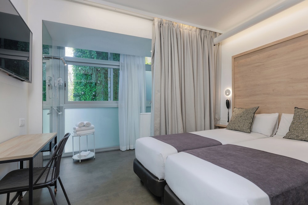 Casa Lit Barcelona — Hotel rooms in Barcelona, Catalonia