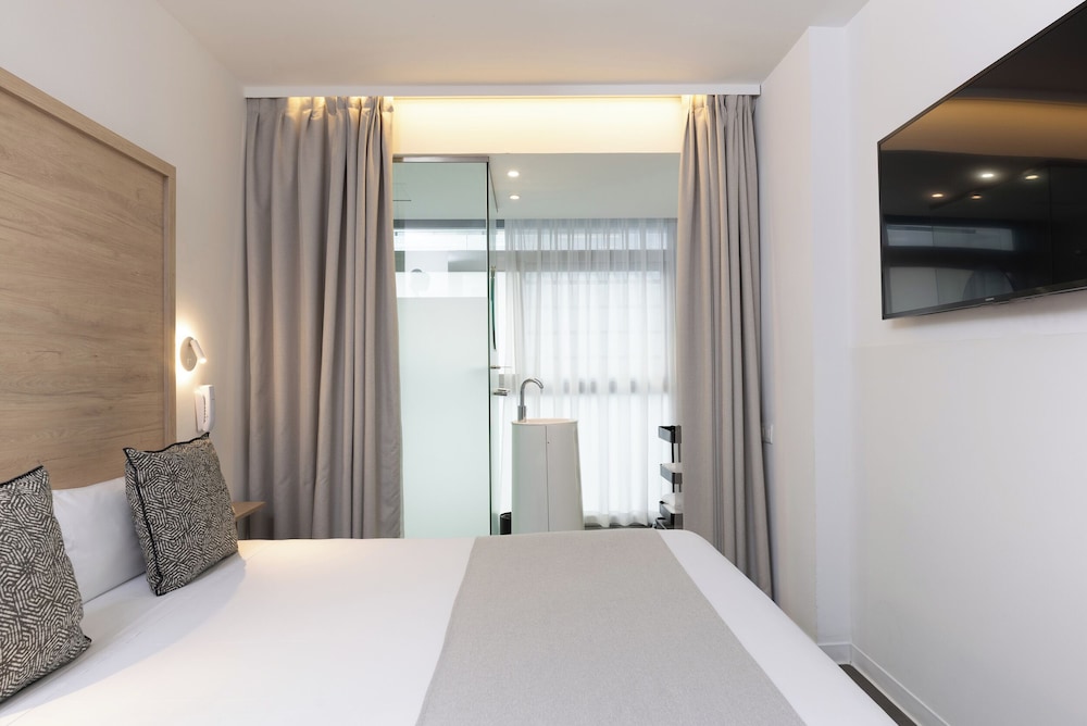 Casa Lit Barcelona — Hotel rooms in Barcelona, Catalonia