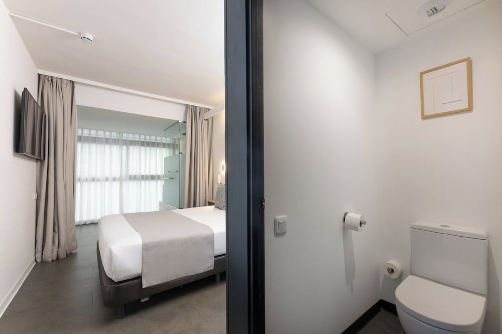 Casa Lit Barcelona — Hotel rooms in Barcelona, Catalonia