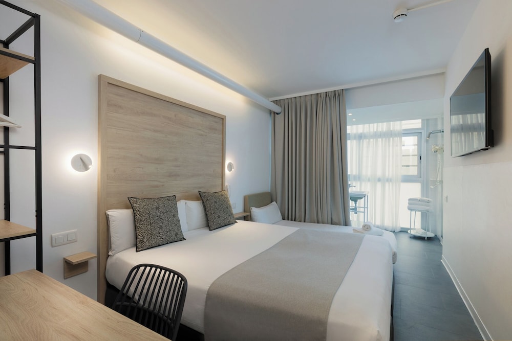 Casa Lit Barcelona — Hotel rooms in Barcelona, Catalonia