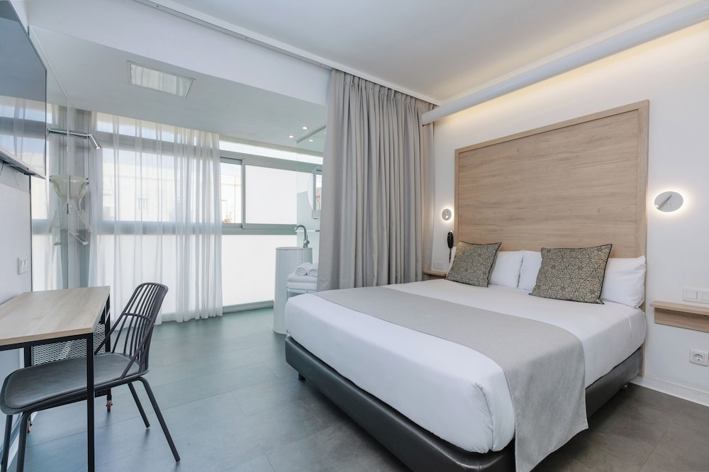 Casa Lit Barcelona — Hotel rooms in Barcelona, Catalonia