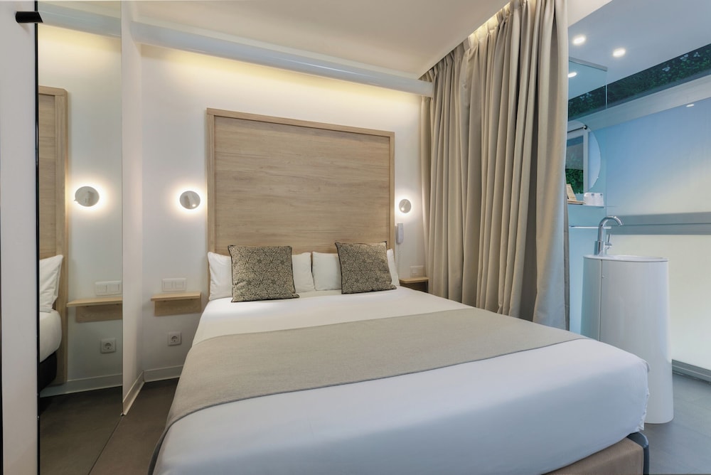 Casa Lit Barcelona — Hotel rooms in Barcelona, Catalonia