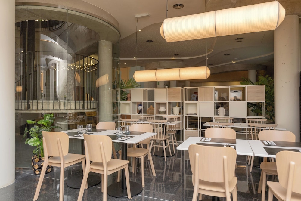 Casa Lit Barcelona — Restaurant & bars in Barcelona, Catalonia