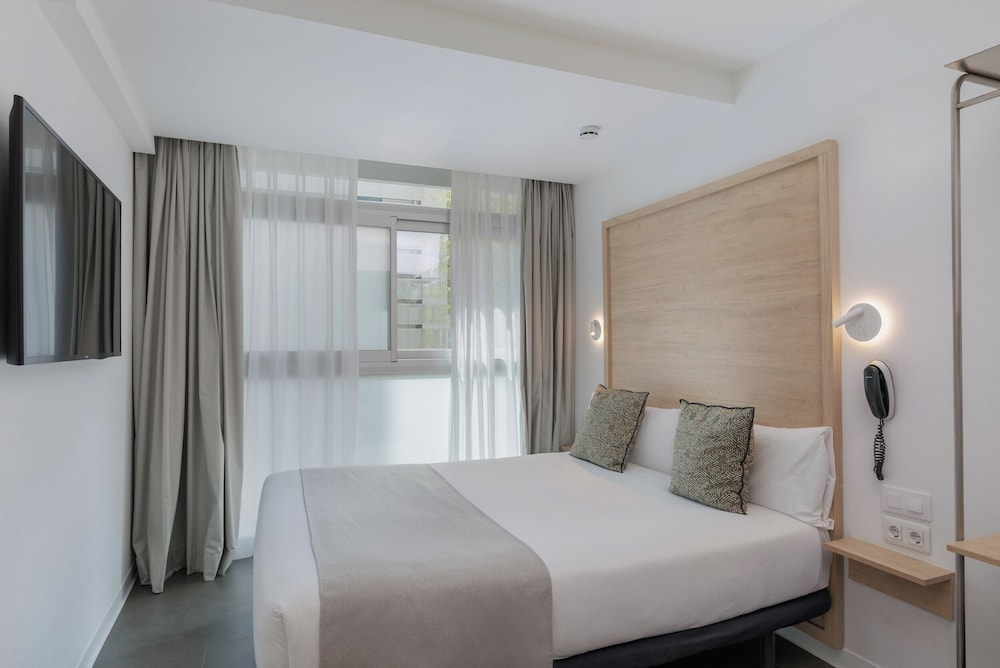 Casa Lit Barcelona — Hotel rooms in Barcelona, Catalonia
