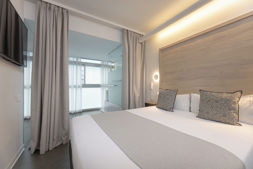 Casa Lit Barcelona — Hotel rooms in Barcelona, Catalonia
