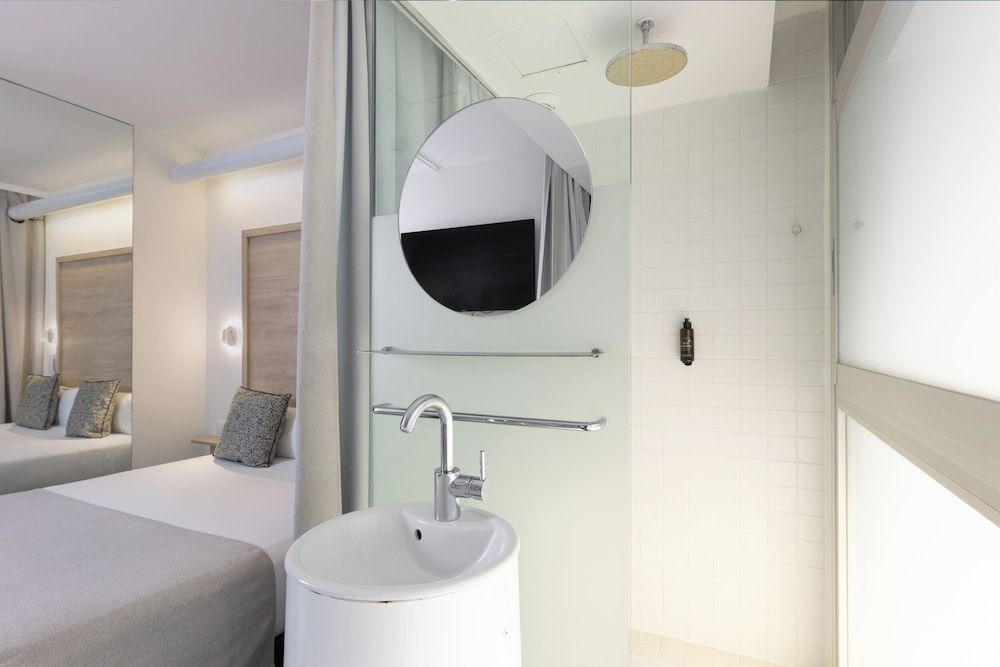 Casa Lit Barcelona — Hotel rooms in Barcelona, Catalonia