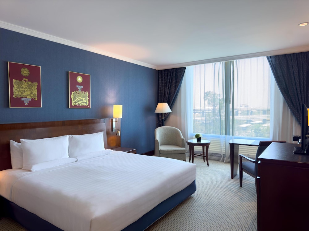 Hyatt Regency Bangkok Suvarnabhumi Airport — Hotel rooms in Bang Khlo, Bangkok
